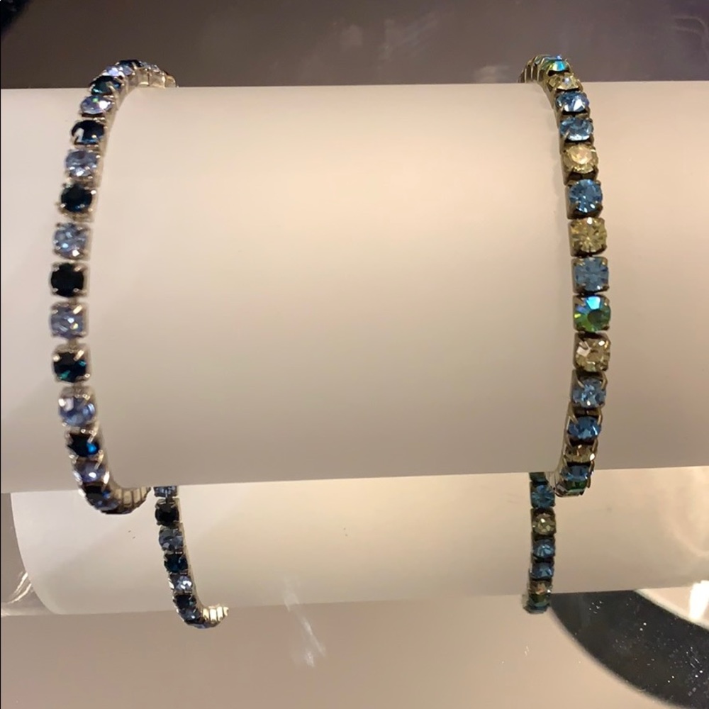 Stretchy gem bracelet